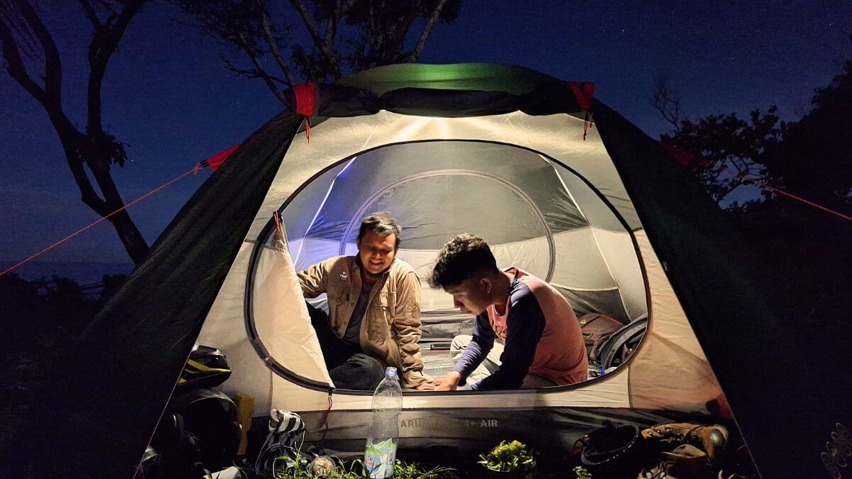 Camping Pantai Karang Bokor