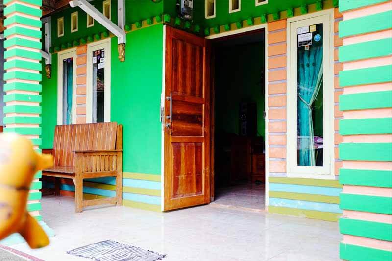 Elsa Homestay Sawarna - Tampak Halaman Depan