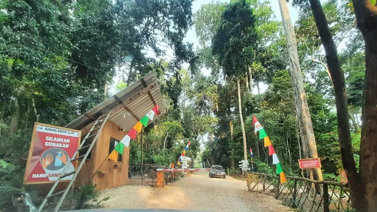 Loket Pintu Masuk Karang Bokor Sawarna