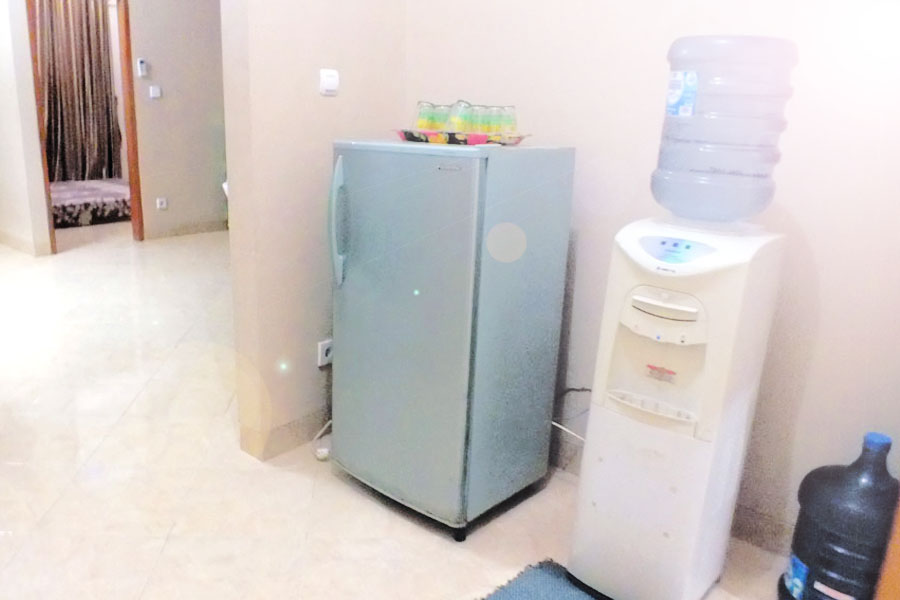 Fasilitas Kulkas dan Dispenser